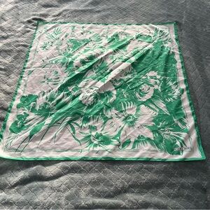 Norma Dori Vintage Green‎ White Floral Botanical Square Scarf Neckerchief